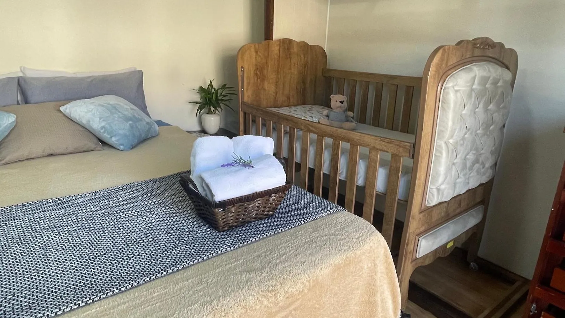 Ap 5Min Da Vila Germanica 3 Quartos Todo Climatizado Com Berco Blumenau 0*,